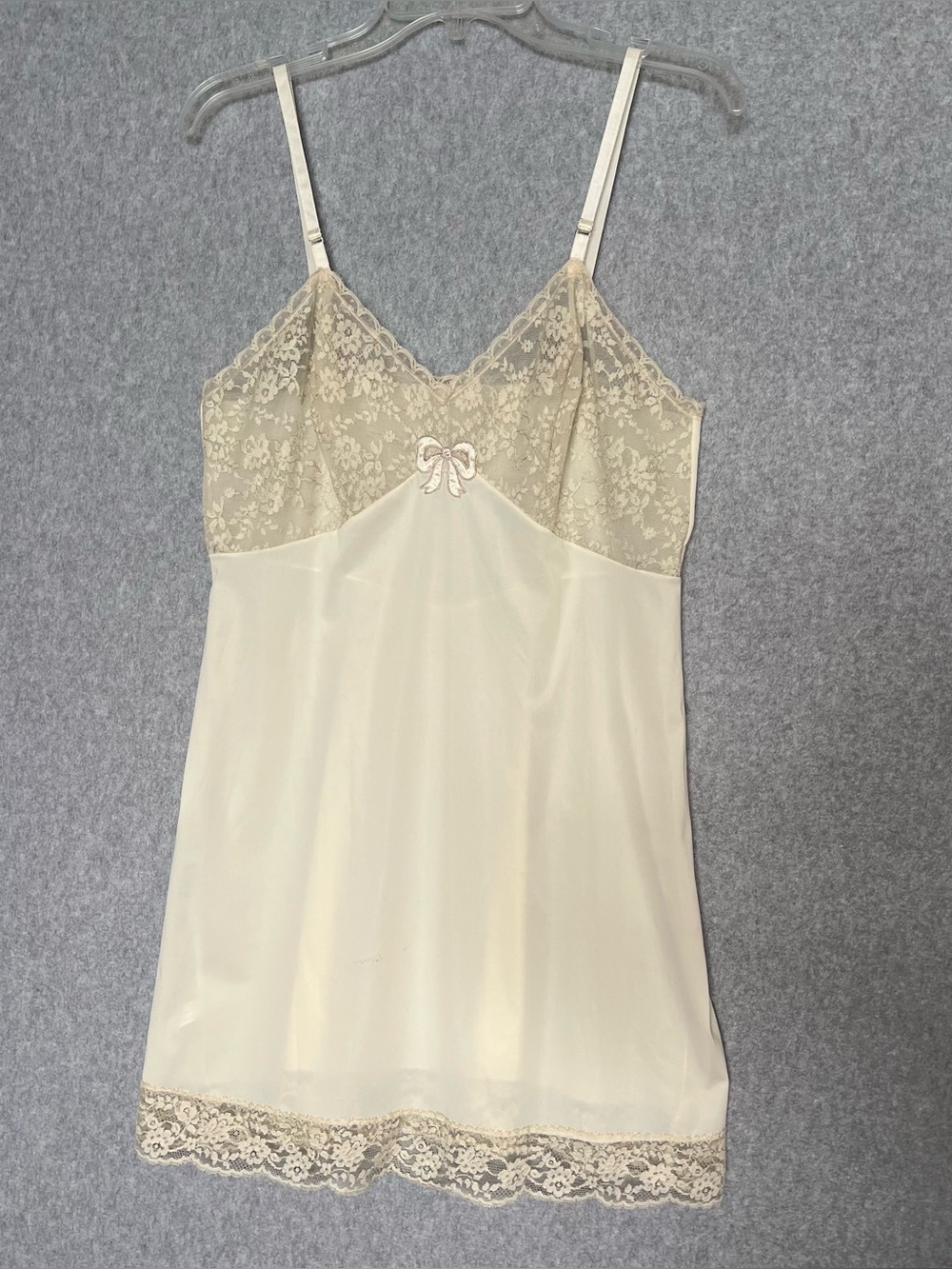 Van Raalte Vintage 60’s Slip DuPont Nylon & Lace Sz 38 Short Bow Details Cottage